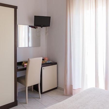 גאטה Hotel Viola מראה חיצוני תמונה