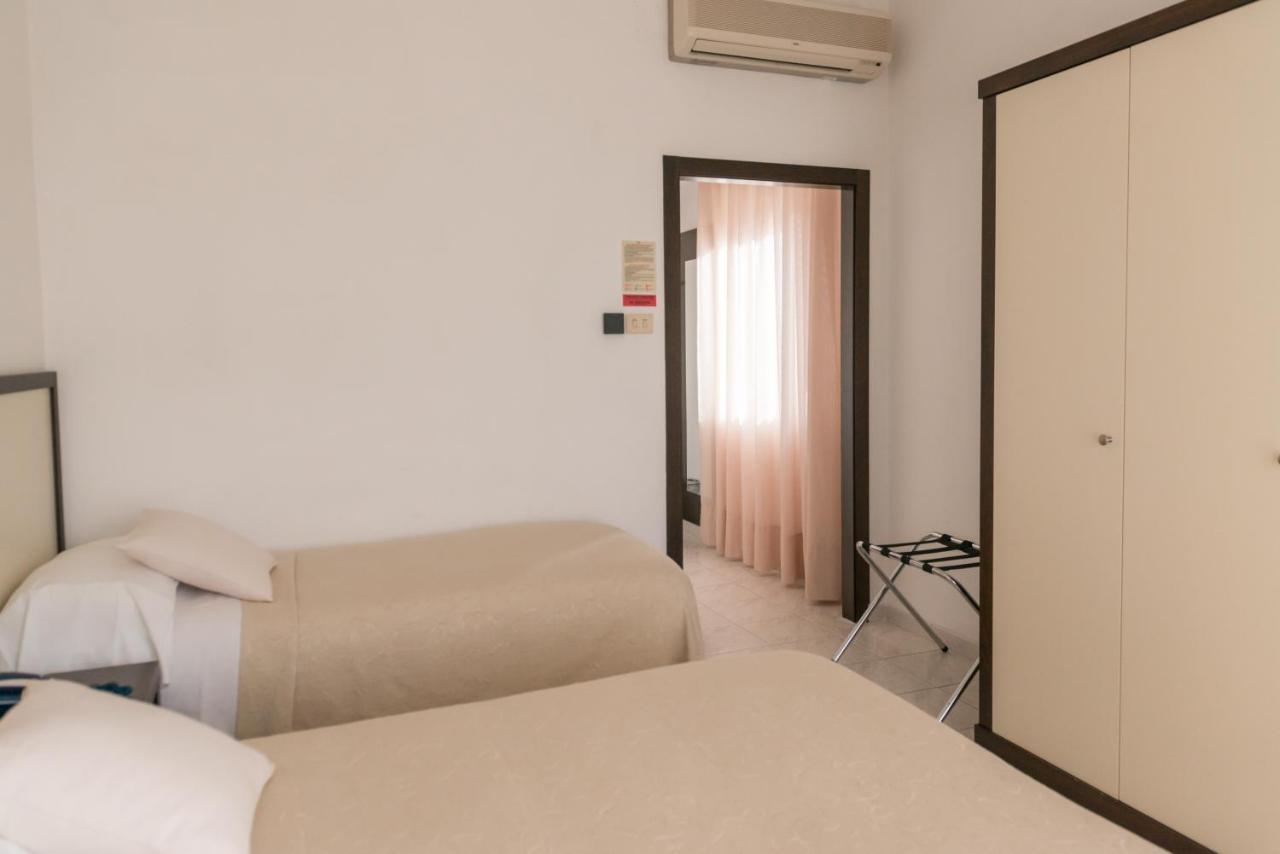 גאטה Hotel Viola מראה חיצוני תמונה