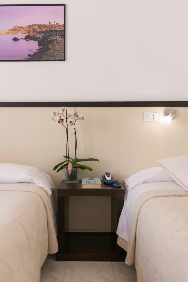 גאטה Hotel Viola מראה חיצוני תמונה