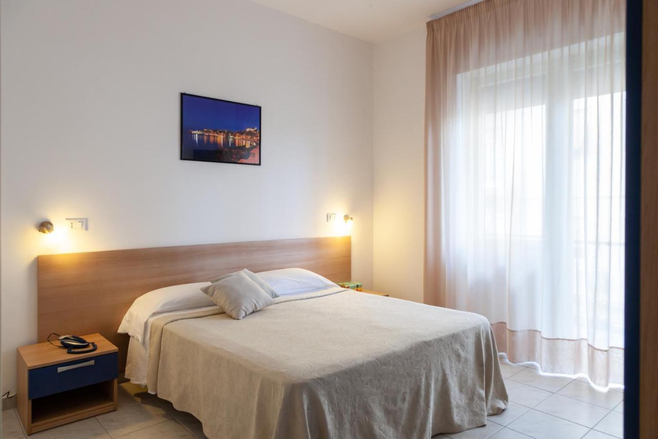 גאטה Hotel Viola מראה חיצוני תמונה