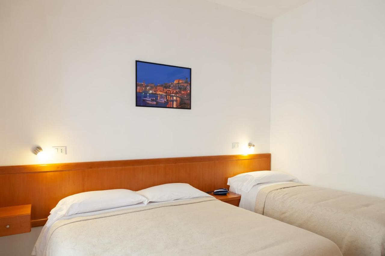 גאטה Hotel Viola מראה חיצוני תמונה
