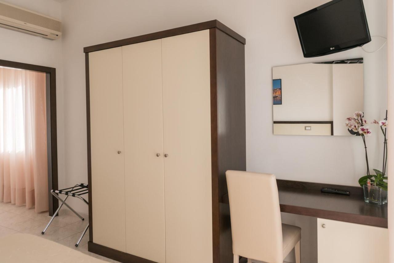 גאטה Hotel Viola מראה חיצוני תמונה
