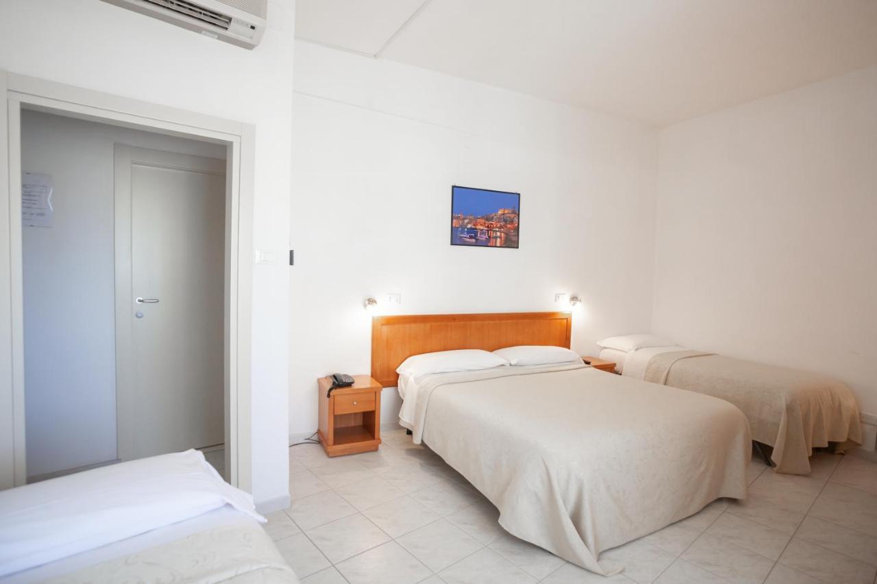 גאטה Hotel Viola מראה חיצוני תמונה