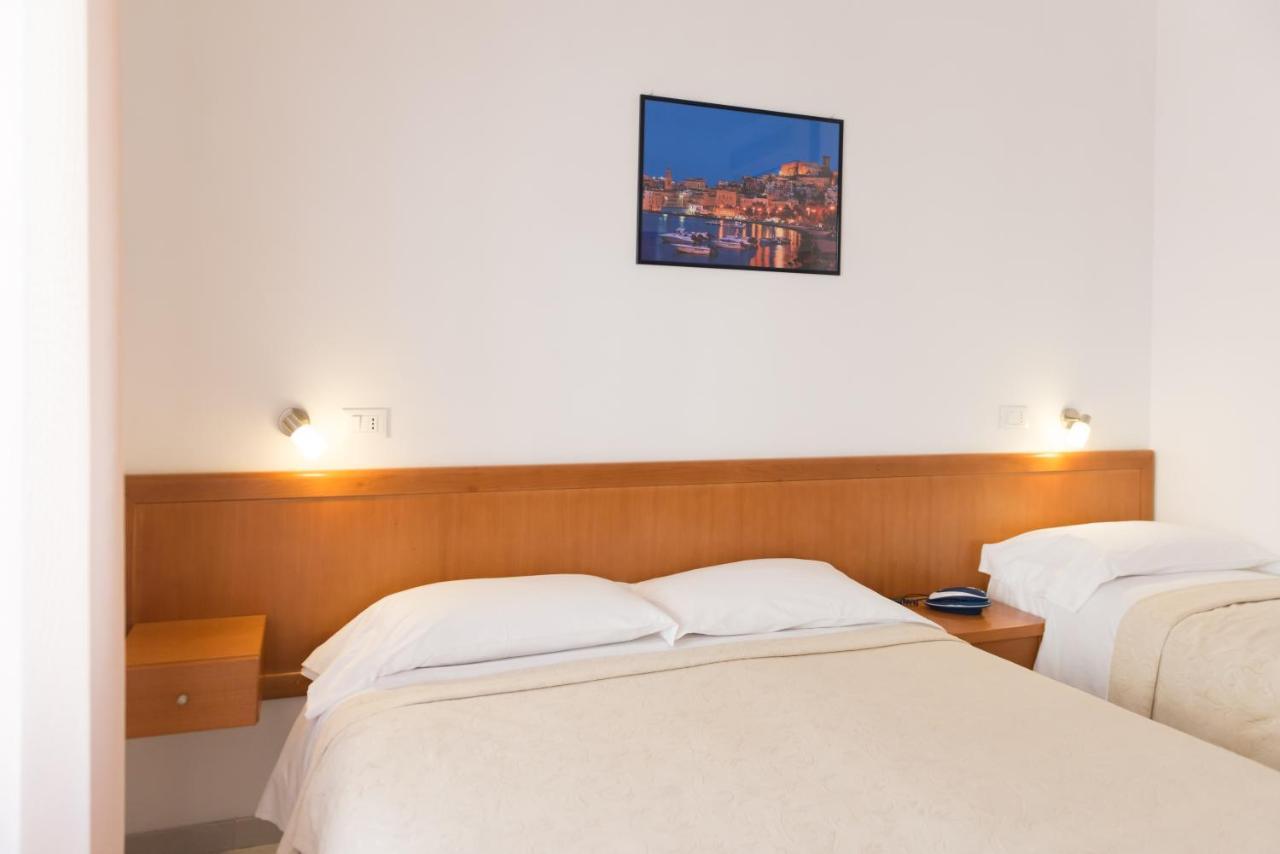 גאטה Hotel Viola מראה חיצוני תמונה