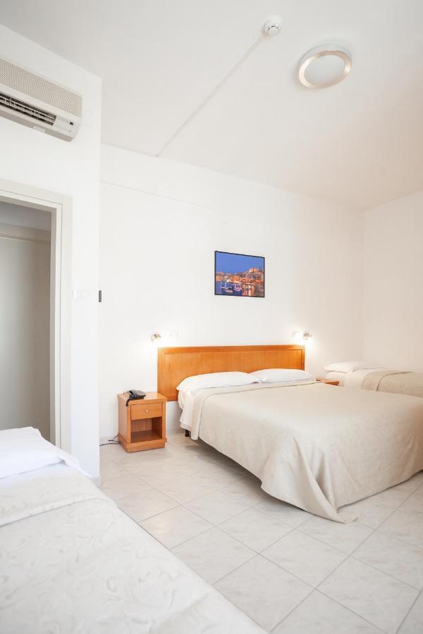 גאטה Hotel Viola מראה חיצוני תמונה