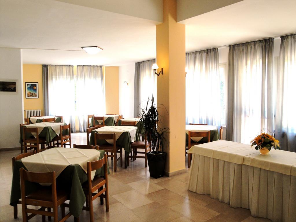 גאטה Hotel Viola מראה חיצוני תמונה